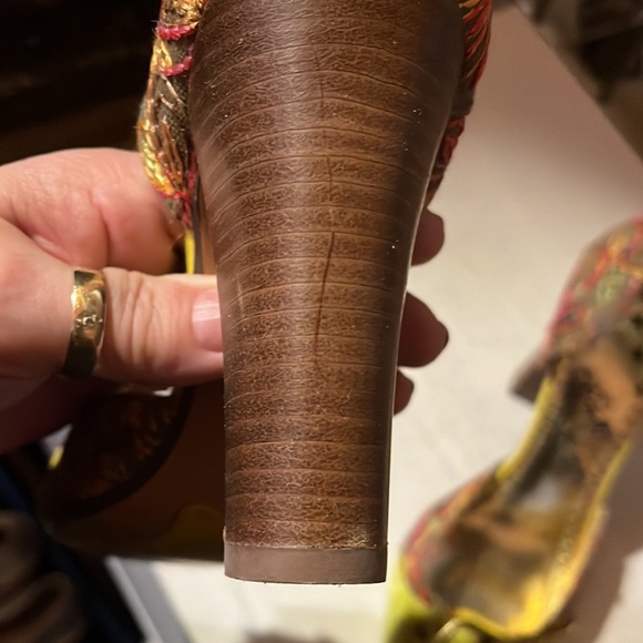 Cheeky Monkey Tapestry Open-Toed Pump. 6 - Picture 9 of 10